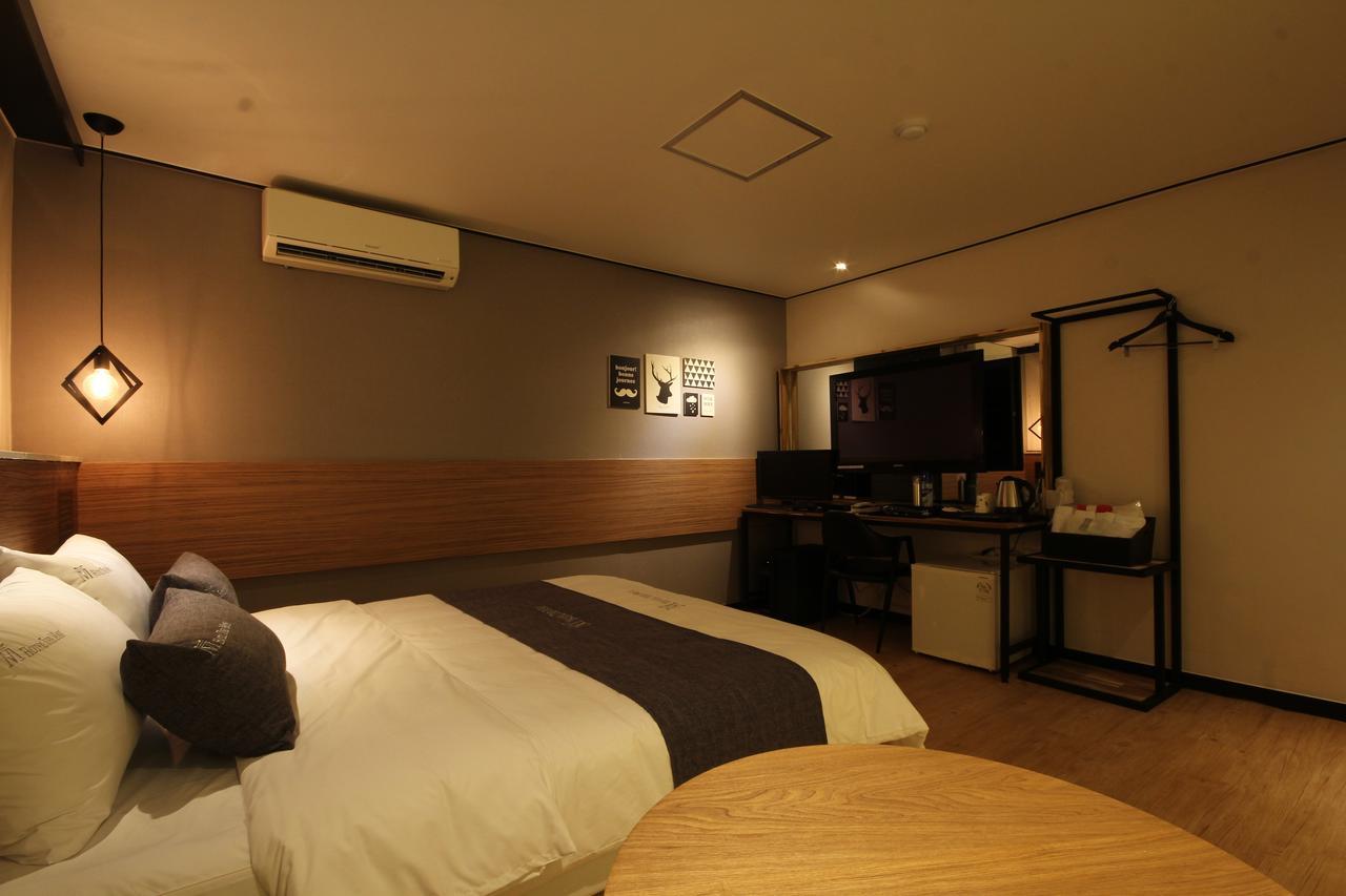 Hotel The May Gimhae Exterior foto