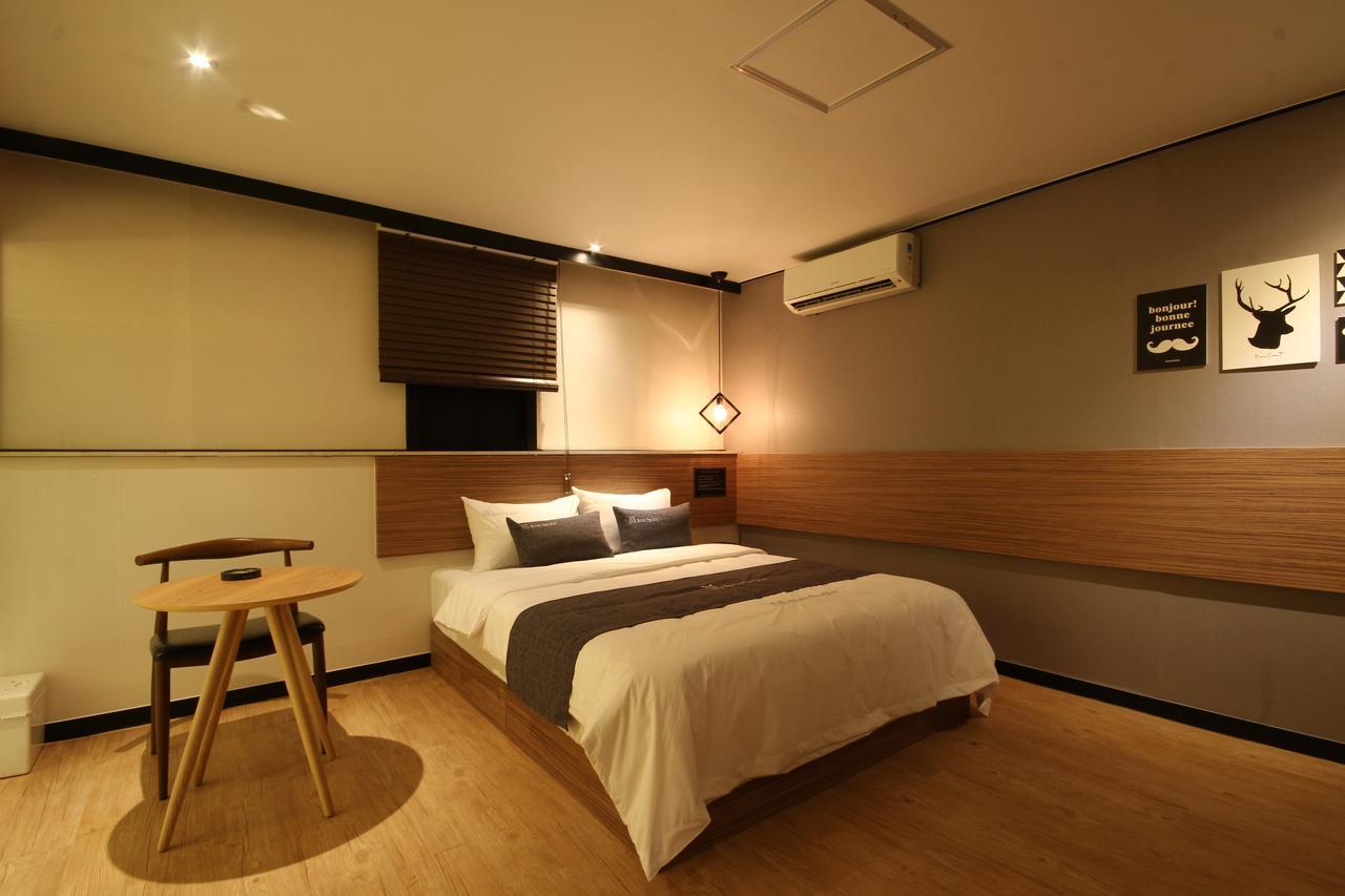 Hotel The May Gimhae Exterior foto