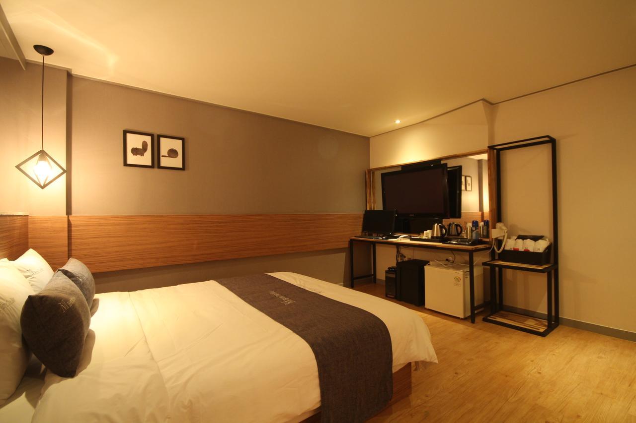 Hotel The May Gimhae Exterior foto